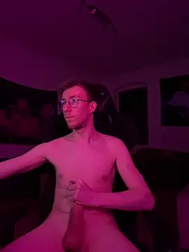 ItsMeLumisch online show from February 18, 2026, 1:01 am