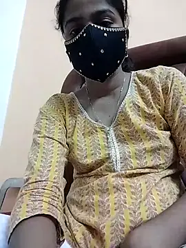 fuungirl38 online show from November 26, 2025, 5:47 pm