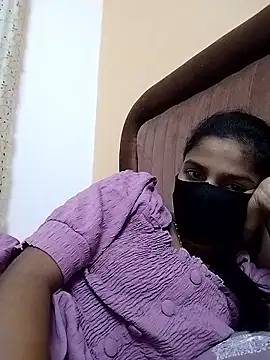 fuungirl38 online show from April 11, 2026, 8:57 pm