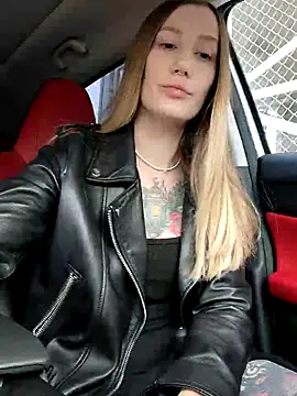 Snapshot of Pussy_Drive03 chatting on September 23, 2025, 7:00 am Pussy Drive03 online show from September 23, 2025, 7:00 am