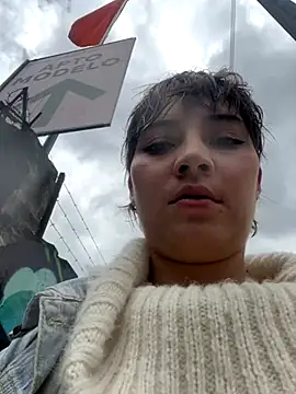 Maggie Geller online show from November 13, 2025, 3:55 pm