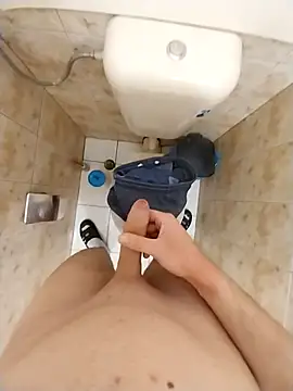 Good boy000 online show from February 5, 2025, 5:31 pm