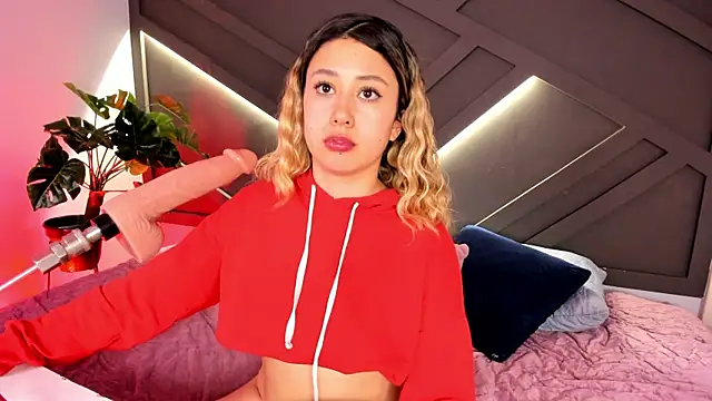 cloe palmer online show from March 5, 2025, 12:49 am