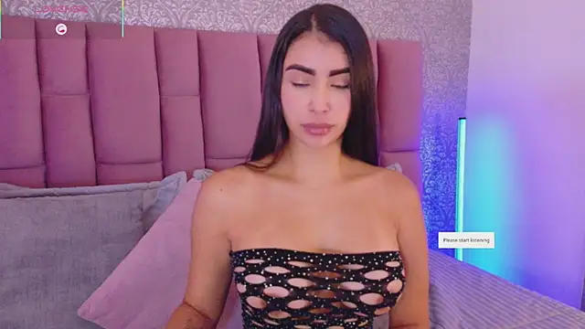 FelicityAdams online show from April 22, 2026, 2:51 pm