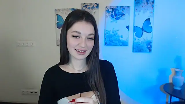 Eva Eldis online show from February 3, 2025, 4:52 pm