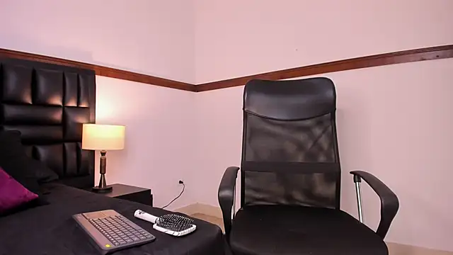 Snapshot of Manu_bauer chatting on March 1, 2025, 4:33 pm Manu bauer online show from March 1, 2025, 4:33 pm