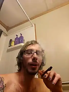 Snapshot of Wonjovi chatting on February 4, 2025, 4:05 am Wonjovi online show from February 4, 2025, 4:05 am