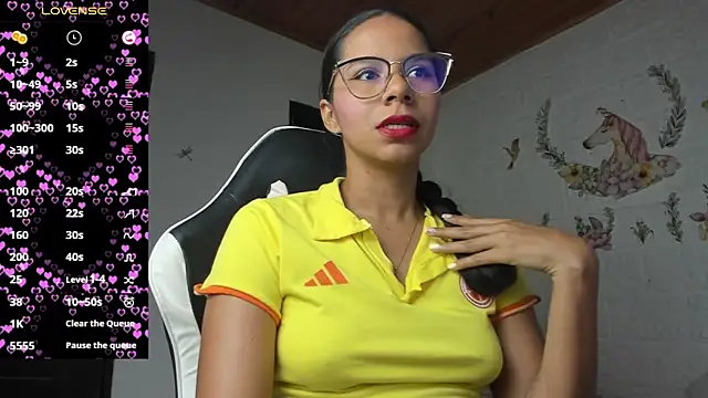 Snapshot of alisson_hoffman05 chatting on June 23, 2026, 7:34 pm alisson hoffman05 online show from June 23, 2026, 7:34 pm
