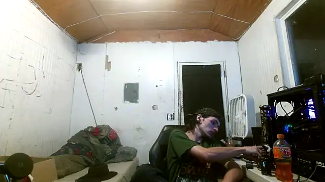 nuttyking2022 online show from September 29, 2025, 10:20 am