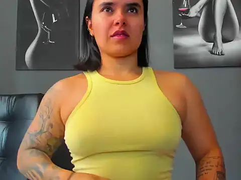 Snapshot of karlyjons12 chatting on November 19, 2025, 4:40 pm karlyjons12 online show from November 19, 2025, 4:40 pm