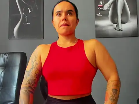 Snapshot of karlyjons12 chatting on November 24, 2025, 5:45 pm karlyjons12 online show from November 24, 2025, 5:45 pm