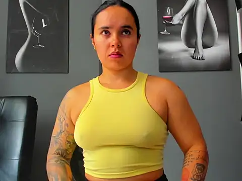 Snapshot of karlyjons12 chatting on November 28, 2025, 2:42 pm karlyjons12 online show from November 28, 2025, 2:42 pm