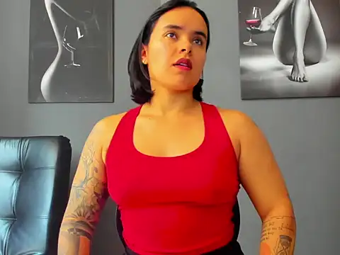 Snapshot of karlyjons12 chatting on December 19, 2025, 4:14 pm karlyjons12 online show from December 19, 2025, 4:14 pm