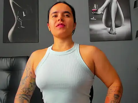 Snapshot of karlyjons12 chatting on January 9, 2026, 4:10 pm karlyjons12 online show from January 9, 2026, 4:10 pm