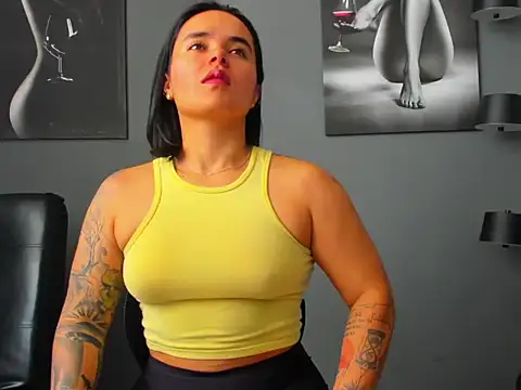 Snapshot of karlyjons12 chatting on March 17, 2026, 2:09 pm karlyjons12 online show from March 17, 2026, 2:09 pm