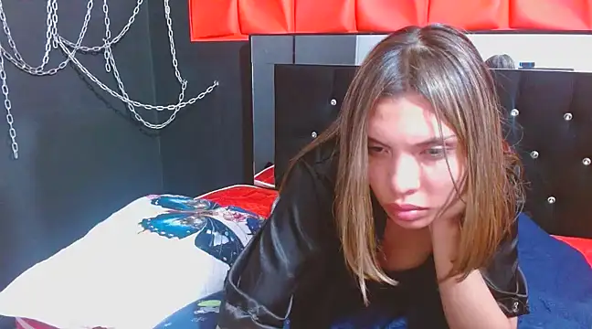 Snapshot of VioletDivala chatting on February 8, 2025, 8:42 am VioletDivala online show from February 8, 2025, 8:42 am