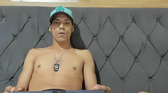 guyeifmaxiro online show from February 28, 2025, 12:21 am