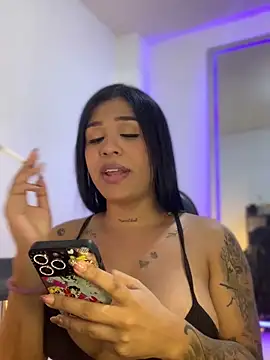 tinalove7 online show from May 3, 2026, 9:21 pm