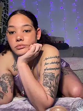 Snapshot of tastylolaaa chatting on February 25, 2026, 1:15 am tastylolaaa online show from February 25, 2026, 1:15 am