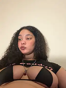 Snapshot of tastylolaaa chatting on June 12, 2026, 1:26 am tastylolaaa online show from June 12, 2026, 1:26 am