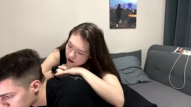 Tw1nFlame online show from March 11, 2025, 6:52 pm