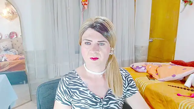 Snapshot of Dolldirtyxxx chatting on June 14, 2026, 5:42 am Dolldirtyxxx online show from June 14, 2026, 5:42 am