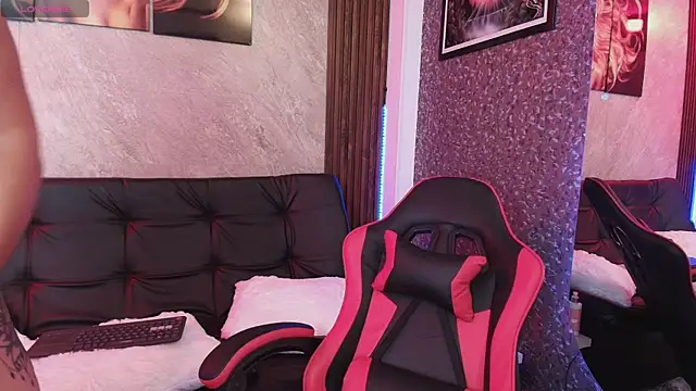 Madissonlove 1 online show from February 20, 2025, 6:06 am