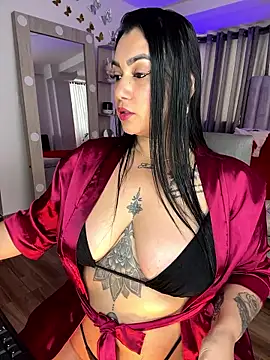 Snapshot of Madissonlove_1 chatting on January 14, 2026, 11:49 am Madissonlove 1 online show from January 14, 2026, 11:49 am