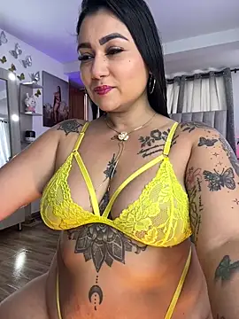 Snapshot of Madissonlove_1 chatting on January 19, 2026, 1:26 pm Madissonlove 1 online show from January 19, 2026, 1:26 pm