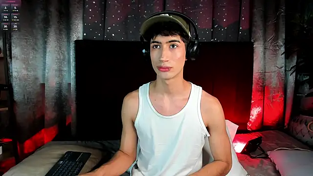 NovaaWheler online show from October 27, 2025, 6:45 pm