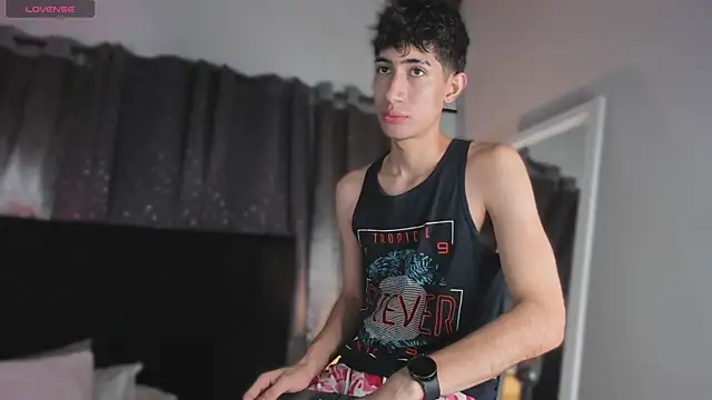 NovaaWheler online show from April 18, 2026, 11:03 am