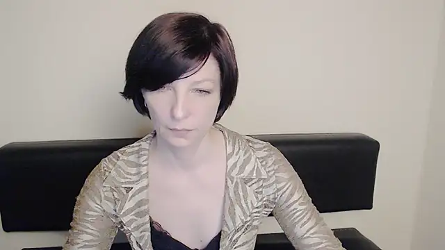  AngeliaFlow  online show from February 8, 2025, 7:15 am