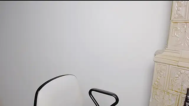  AngeliaFlow  online show from March 19, 2025, 1:18 pm