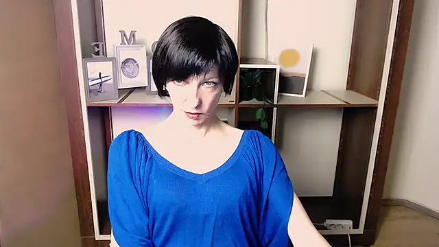  AngeliaFlow  online show from December 18, 2025, 7:14 am