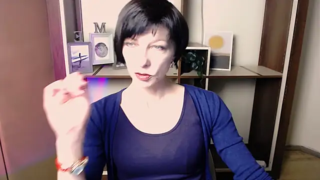  AngeliaFlow  online show from December 23, 2025, 8:01 am