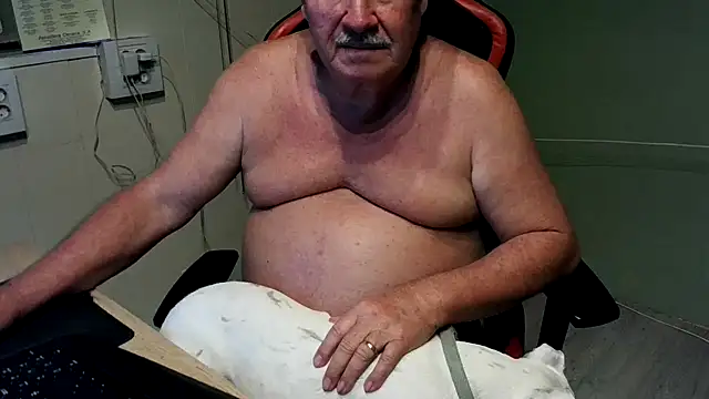 barenfan online show from February 19, 2025, 7:16 pm