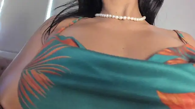 Piia Angeel1 online show from March 19, 2025, 4:02 pm