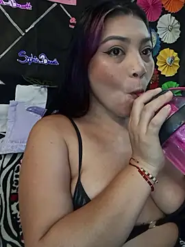 Snapshot of Sophia_Brunett chatting on June 11, 2026, 7:56 pm Sophia Brunett online show from June 11, 2026, 7:56 pm