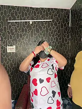 busy kolkata online show from March 6, 2026, 4:42 am