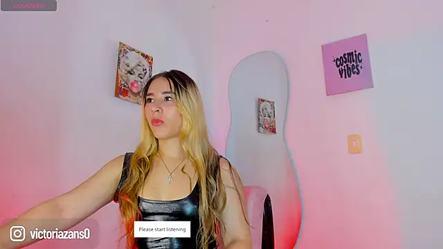 Vickyallien online show from April 18, 2026, 3:05 pm