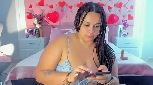 KourtneyEvans online show from February 17, 2025, 4:15 pm