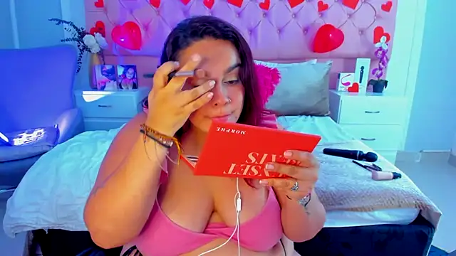 KourtneyEvans online show from March 6, 2025, 8:27 pm