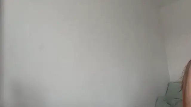 skyejde online show from September 14, 2025, 10:58 am