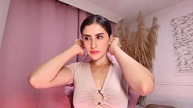 Danella houston online show from April 15, 2026, 2:07 am