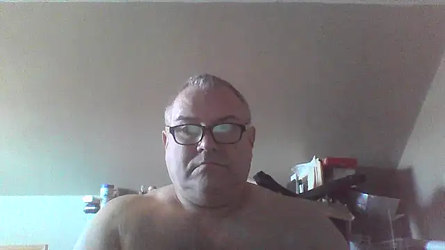 Snapshot of mkestr69 chatting on February 11, 2026, 6:13 pm mkestr69 online show from February 11, 2026, 6:13 pm
