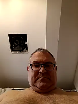 Snapshot of mkestr69 chatting on March 21, 2026, 8:56 pm mkestr69 online show from March 21, 2026, 8:56 pm