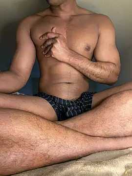 jimi-3011 online show from February 8, 2026, 7:12 am