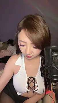 Hannababy  online show from February 10, 2026, 1:59 pm