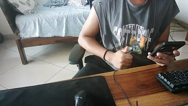 Snapshot of optimalperformance7093 chatting on March 6, 2025, 8:52 am optimalperformance7093 online show from March 6, 2025, 8:52 am