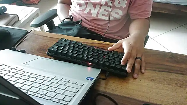 Snapshot of optimalperformance7093 chatting on January 13, 2026, 7:46 am optimalperformance7093 online show from January 13, 2026, 7:46 am